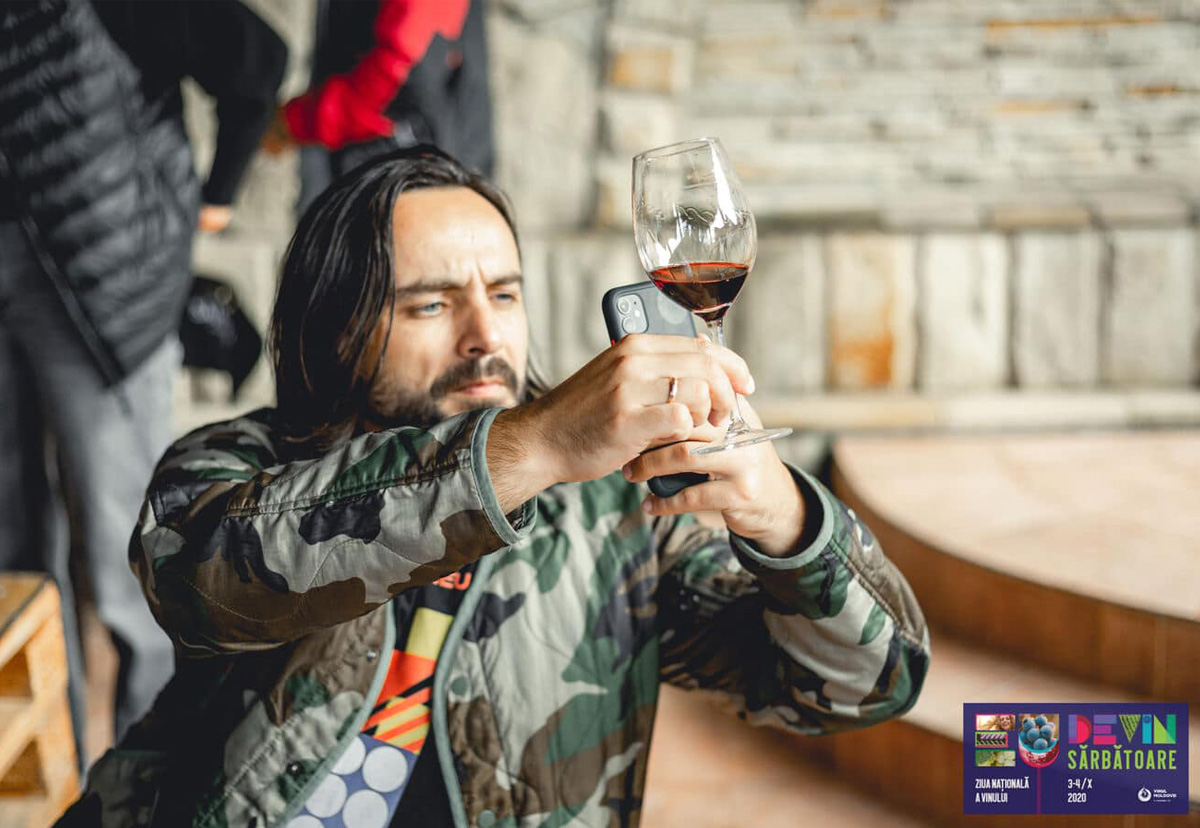 Interviu cu Misha Țurcanu, autorul blogului Wine like a Local